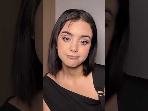 في صندوق عند إيناس