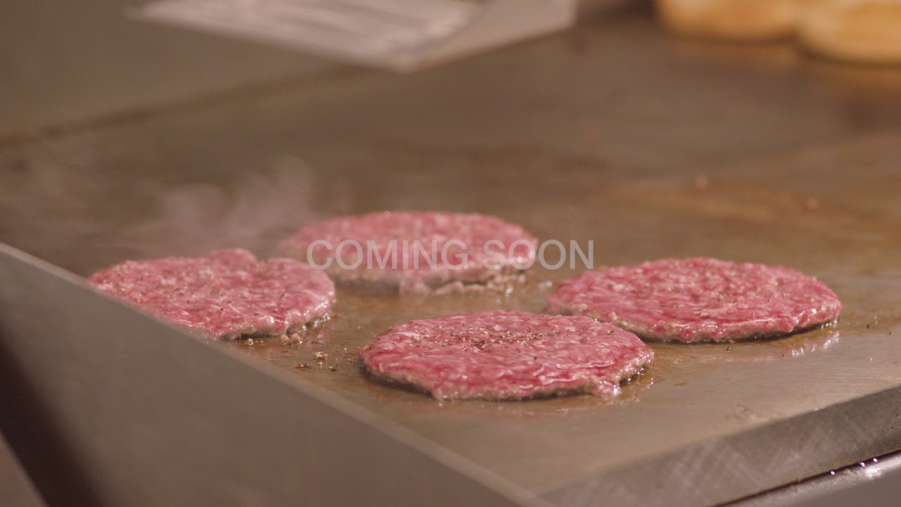 Miso shows off its hamburger flipping robot - Weeks before rolling out to restaurants, Miso robotics shows off the latest version of Flippy.

Read more here: http://tcrn.ch/2Ev6PCA 

TechCrunch is a leading