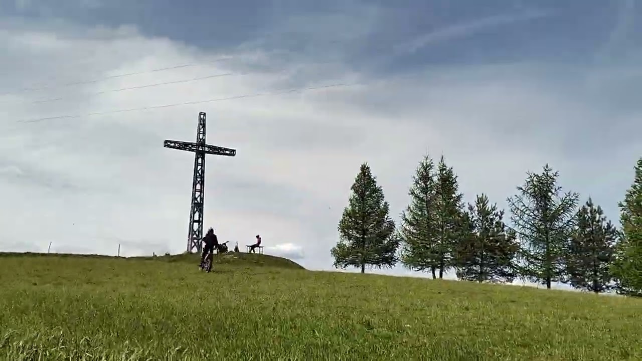 Rytro - Krzyż na Górze Połom, wiatrak, bunkier.