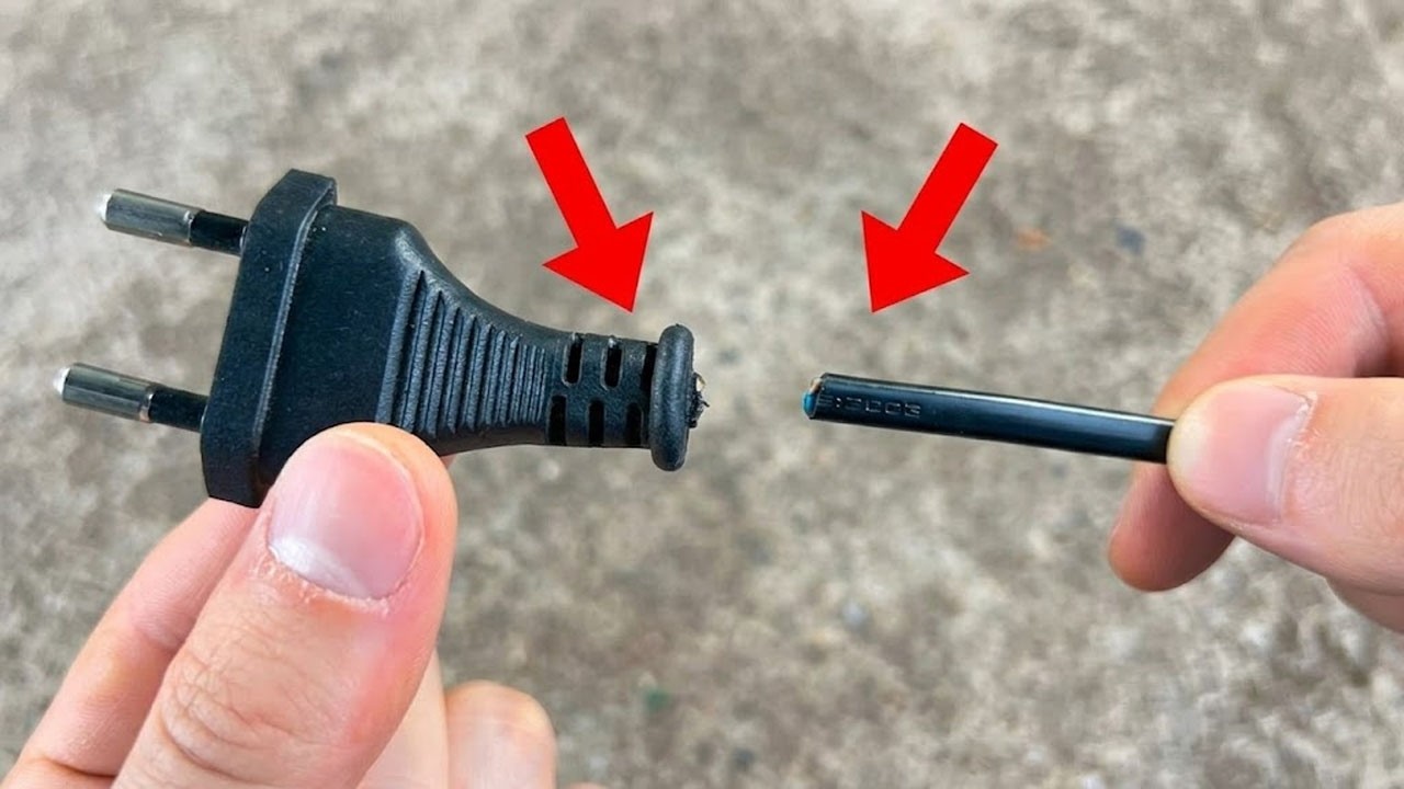 Millions of people don't know this! Simple way to fix a power plug that ...