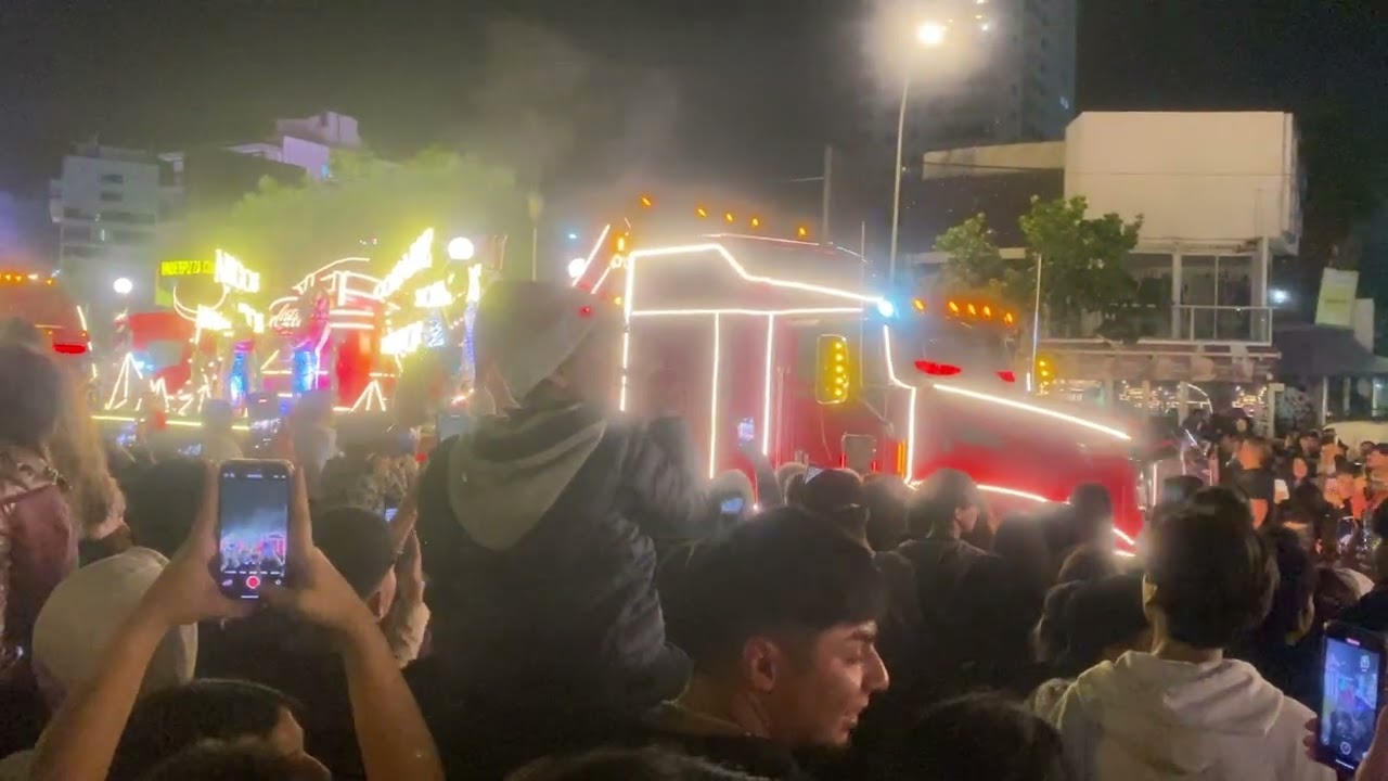 Caravana navidad de coca-cola en viña del mar 2025