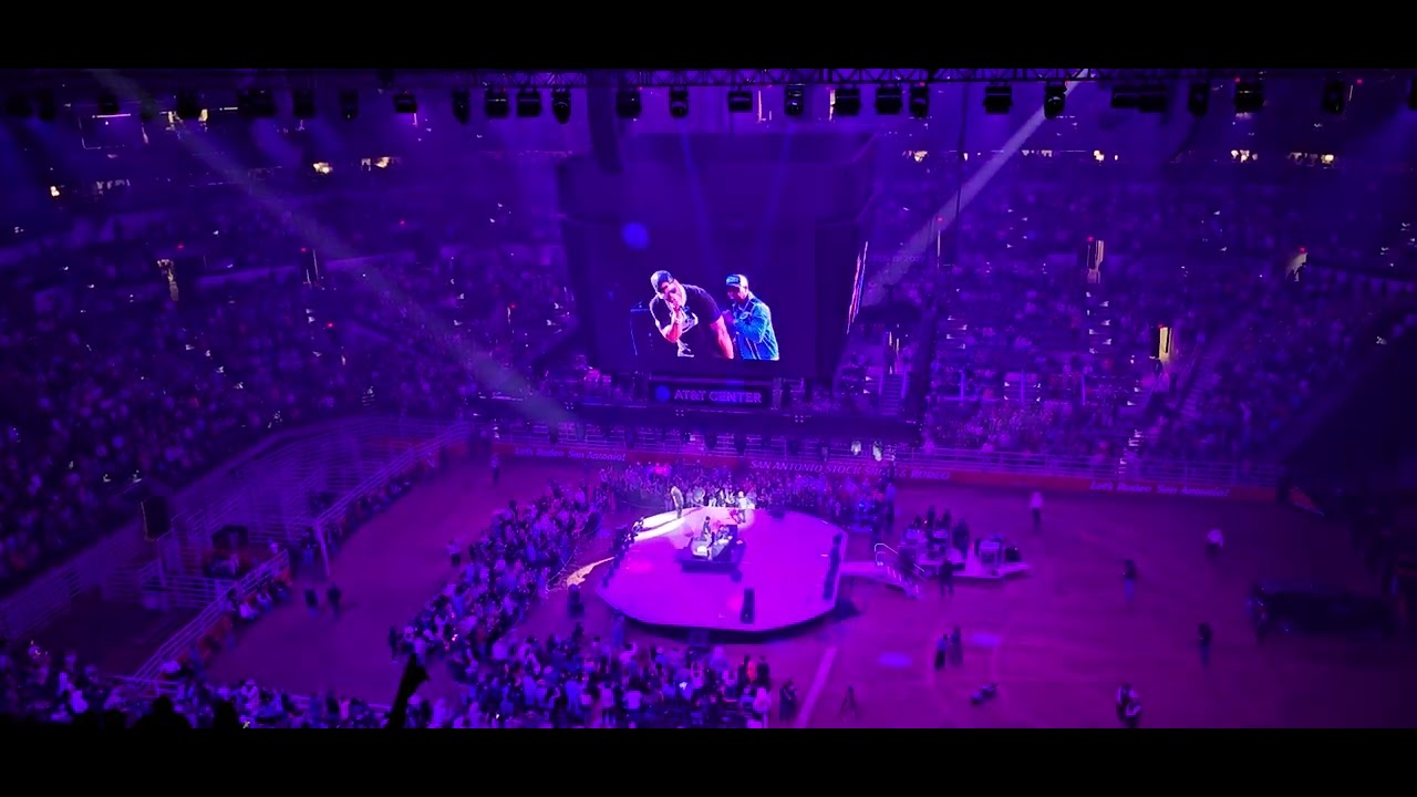 Country Boy Do by Nelly (Ft. Tyler Hubbard) the San Antonio Rodeo (I