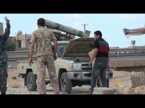معارك بغرب ليبيا والحوثيون يسيطرون على أرحب
