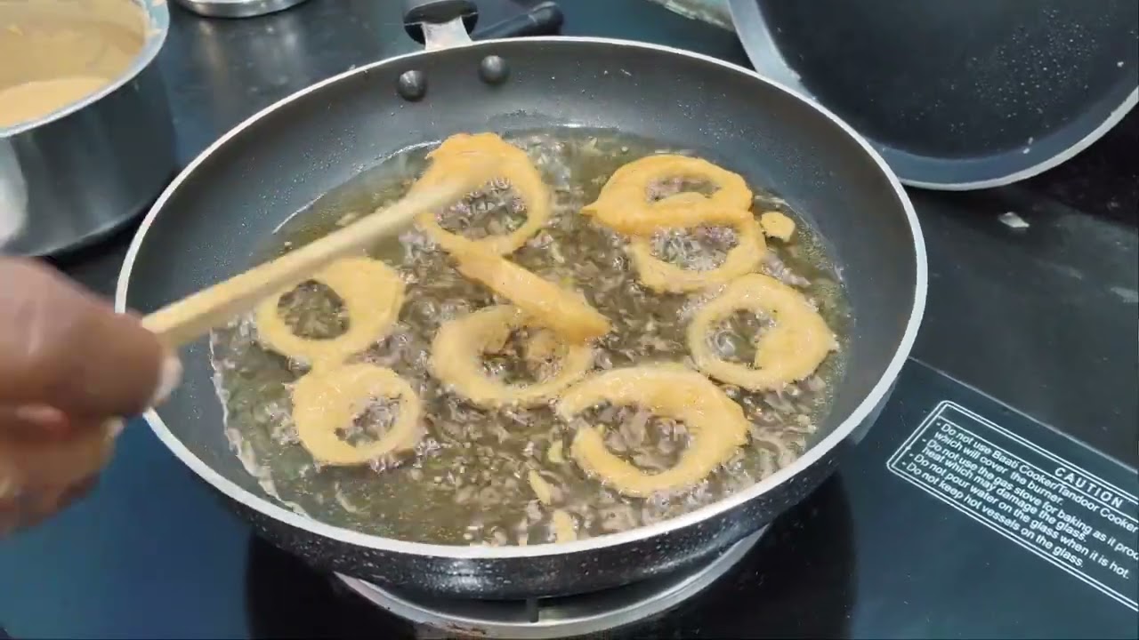 மொறுமொறு வெங்காய பஜ்ஜி