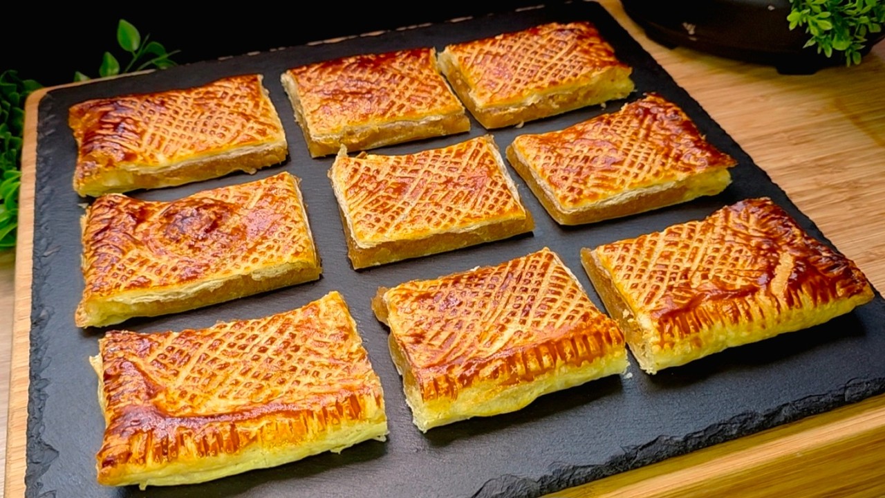 У тебя есть слоеное тесто? Самый сочный яблочный пирог в мире. 😍