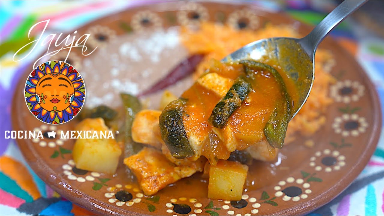 Pollo Guisado en Salsa con Rajas