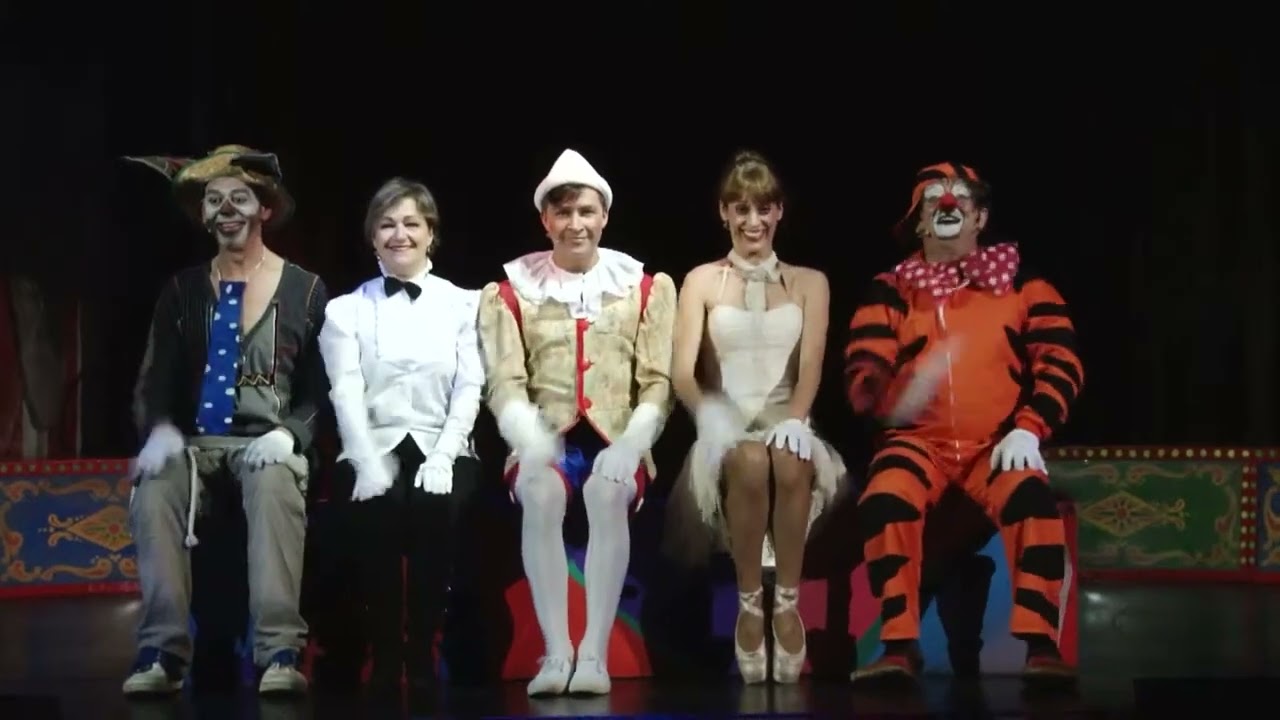 Pinocho en el circo Compañía La Bicicleta