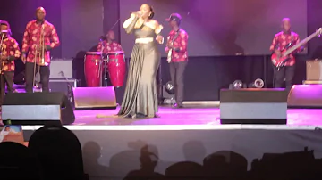 CAROL NATONGO PERFORM'S SILWANA BETTER WITHOUT SHEEBAH @BWAGAMBA LIVE CONCERT