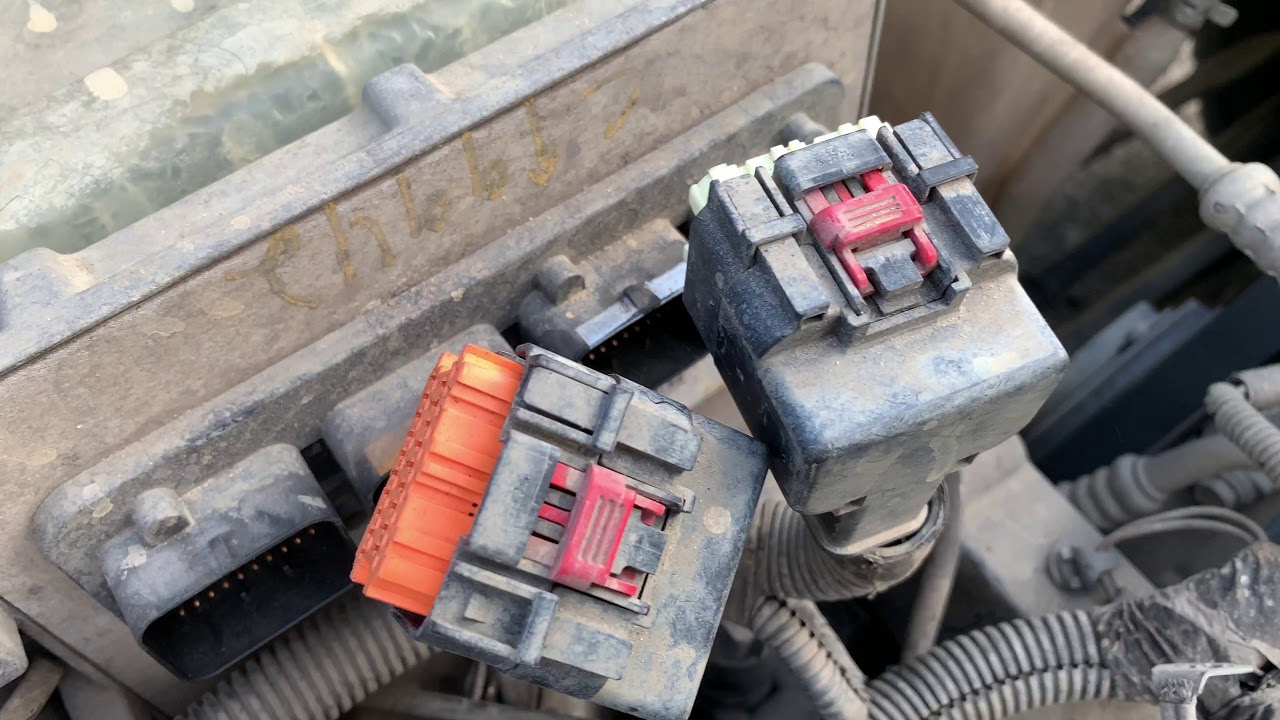 Windshield washer pump replacement on my 2008 Jeep Wrangler JKU YouTube