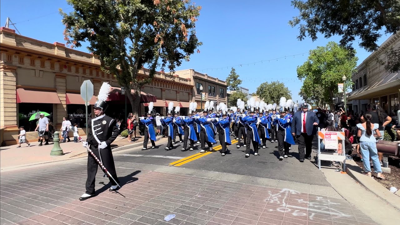 Twhs Color Guard TWHS Marching Band & Color Guard at the Tulare County Fair Parade ...