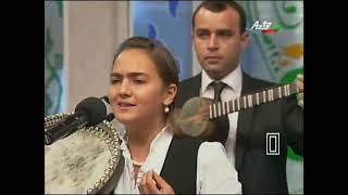 Güllü Muradova Aşi̇qem Ki̇me Yalvarim