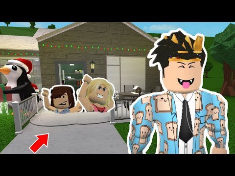 I Made A Hidden Bloxburg Trap For My Visitors Youtube - their roblox town had a secret underground trap youtube