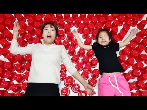 서은이의 자이언트 컵쌓기 놀이 게임 숫자공부 Pretend Play <strong>Stacking</strong> Game with Giant Cup
