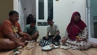 MAKAN NASI KUCING - BERSAMA DI EMPERAN @TinaXL