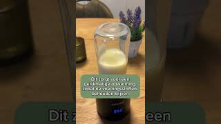 Een Flessenwarmer Die Niet Allen Verwarmt, Maar Ook Roert