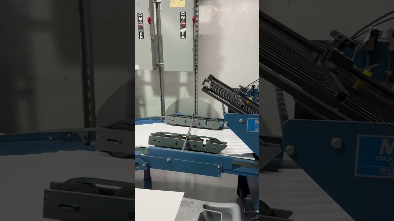 Custom Pocket Folders - Visit youromega.com