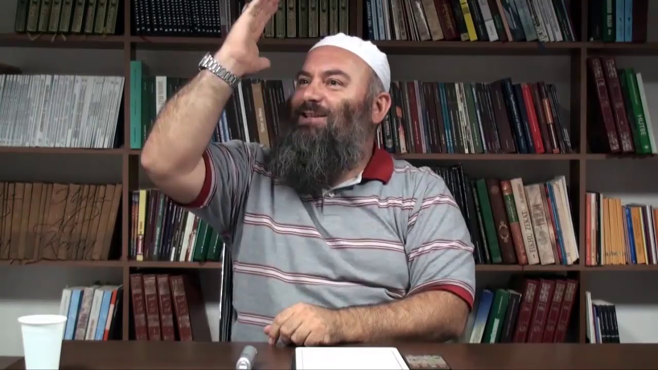 Ç’kyqu nga rrjetet sociale (porosi për studentin) - Hoxhë Bekir Halimi