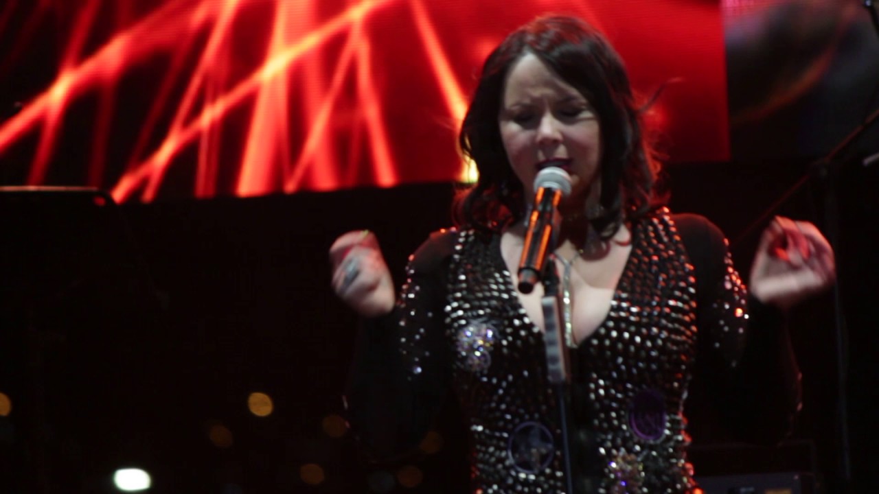 Şebnem Ferah Sil Baştan