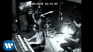 Miniatura de vídeo de "FOALS - Albatross [Official Live CCTV Session]"