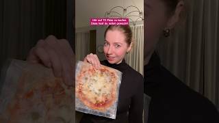 Keto TK Pizza 🍕Aus dem Gefrierfach in den Ofen #ketorezepte #ketolinis #ketopizza #ketomealprep