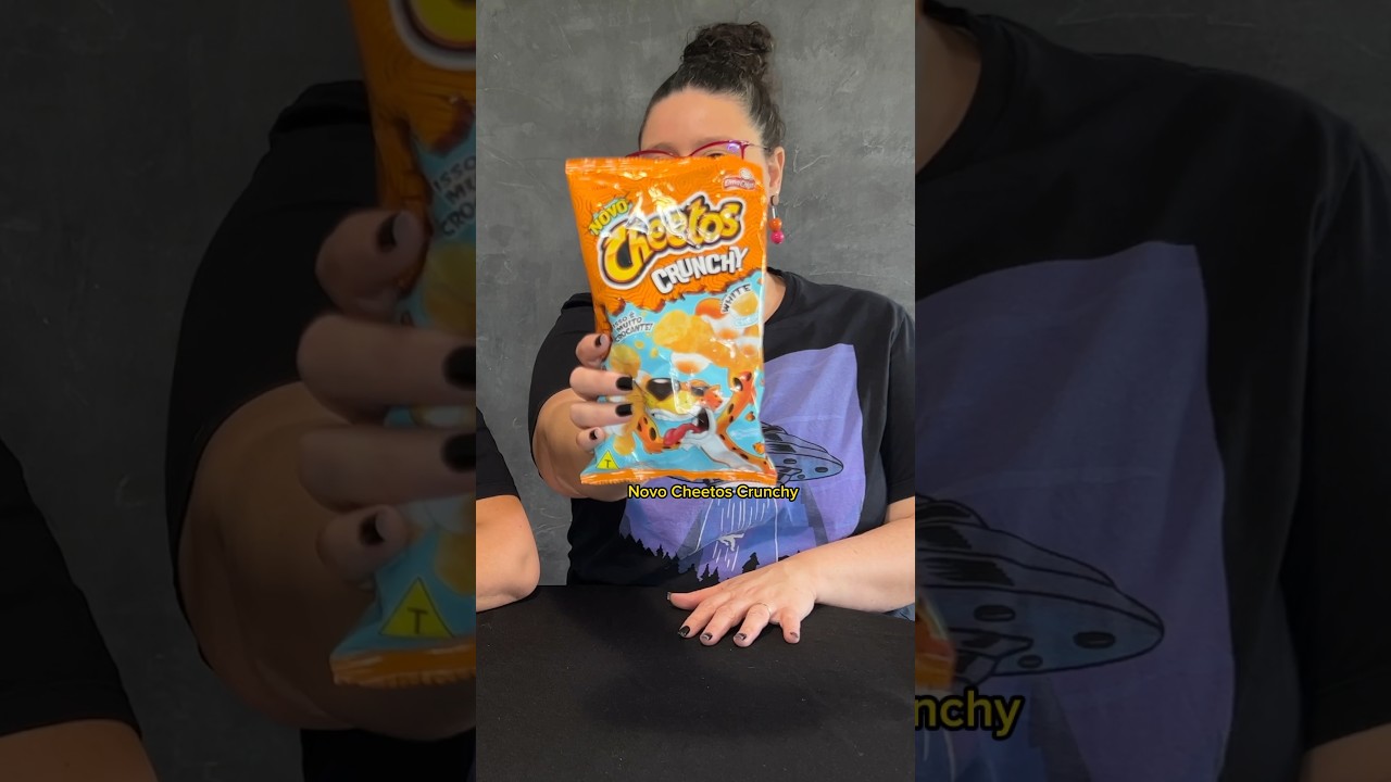 Já provou o Cheetos Crunchy sabor super cheddar ? #cheetos #cheetoscr