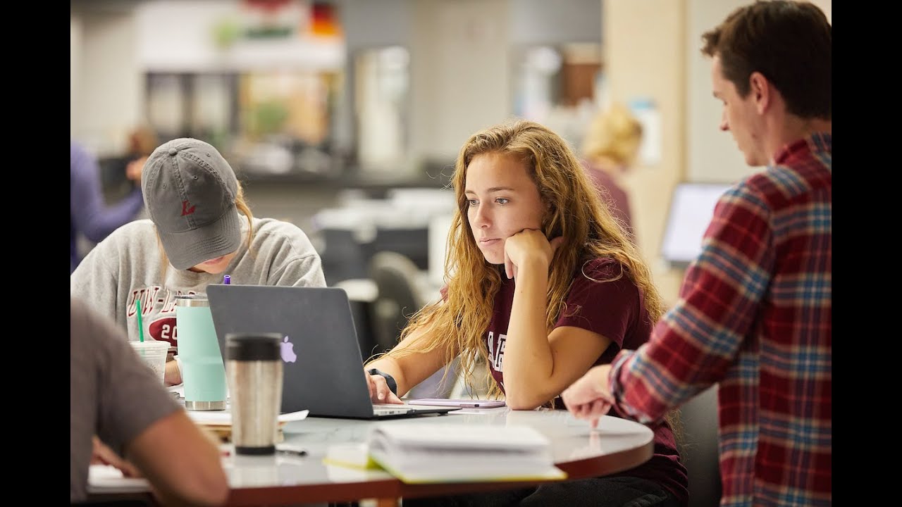 UWL Admissions: How to Write an Awesome Application Essay