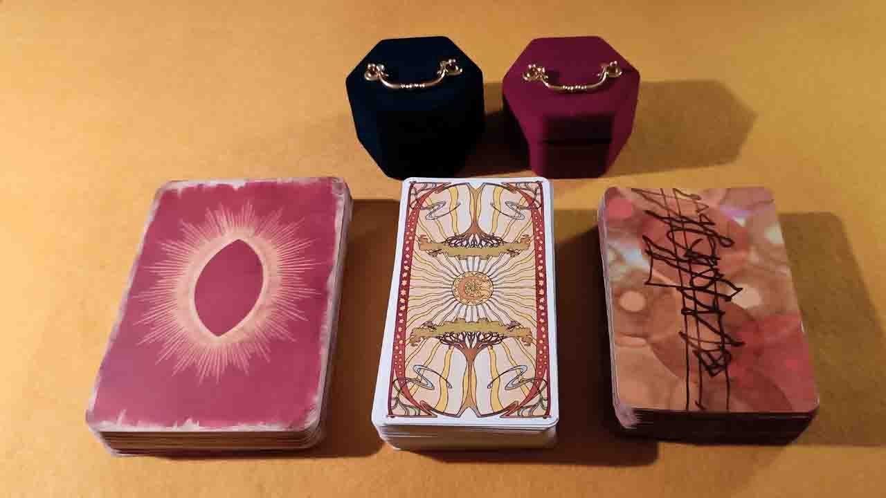 DARÁ PASOS HACÍA TI DE AQUÍ A FINAL DE AÑO  ?  tarot interactivo .