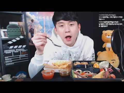 집에서 스테이크를먹는다?! 배달로시켜도 꿀맛!! - 집에서 스테이크를먹는다?! 배달로시켜도 꿀맛!!