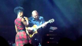 Morcheeba @ the roundhouse (London): I Am The Spring