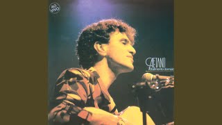 Video thumbnail of "Caetano Veloso - Cuesta Abajo (Ao Vivo)"