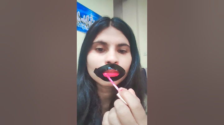 Learn to apply lipstick with tape#viral #makeup 😱🥰🤯