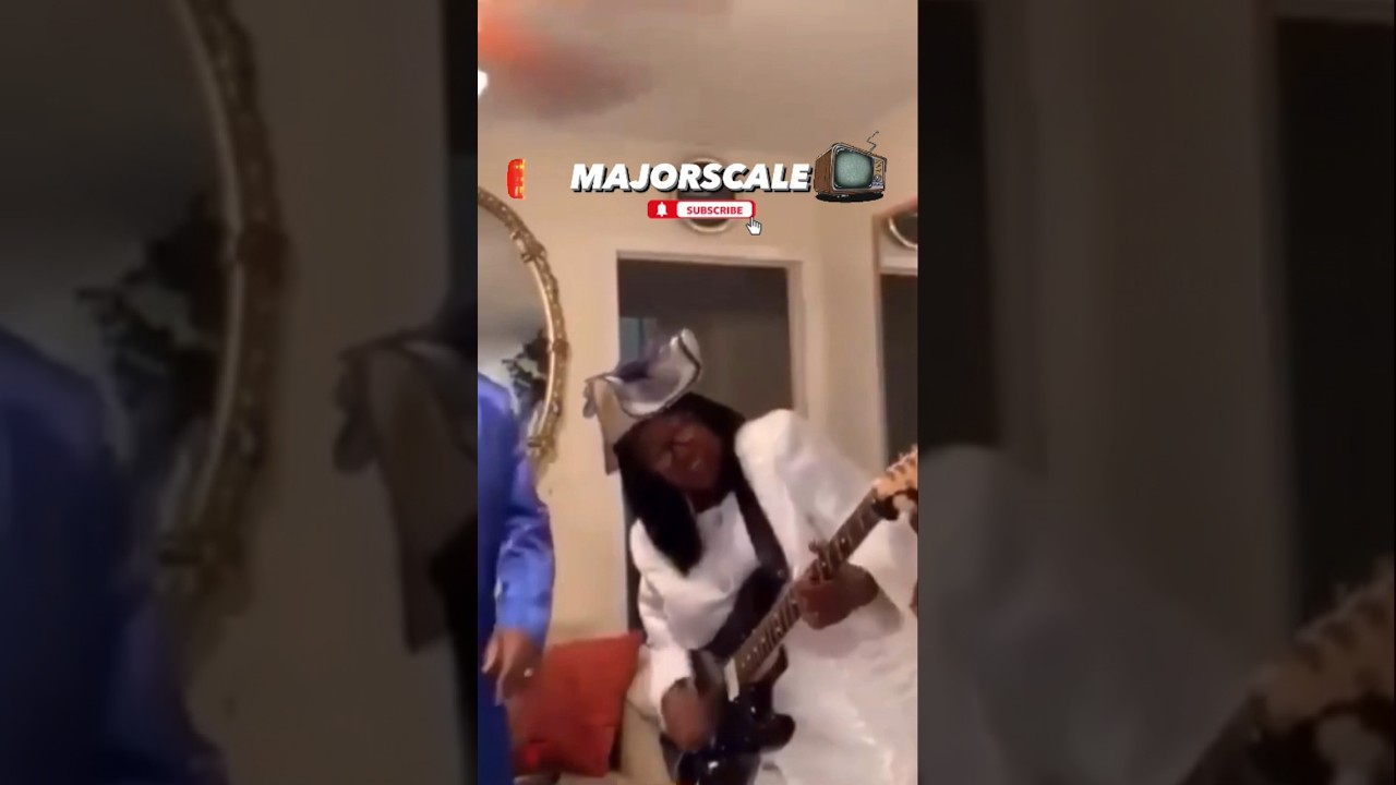 Evangelist was letting that guitar have it!! 👠🎸🔥🎶🎵🔥 