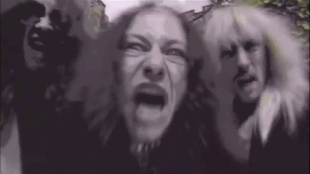 Venom - In League With Satan (Legendas Em Português)