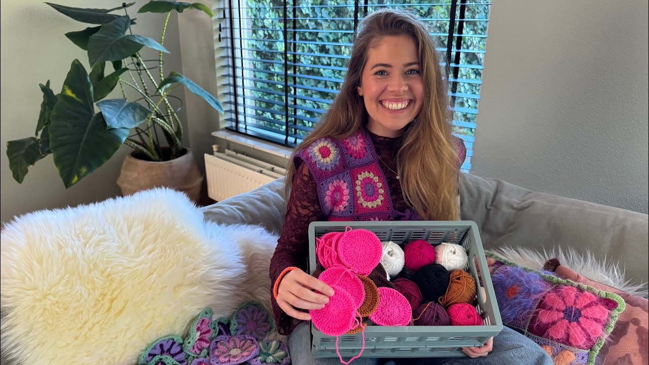 Kleurrijke haakvlog 36🎥🧶: twee unboxingen, starten met een deken haken, garland van sterren maken