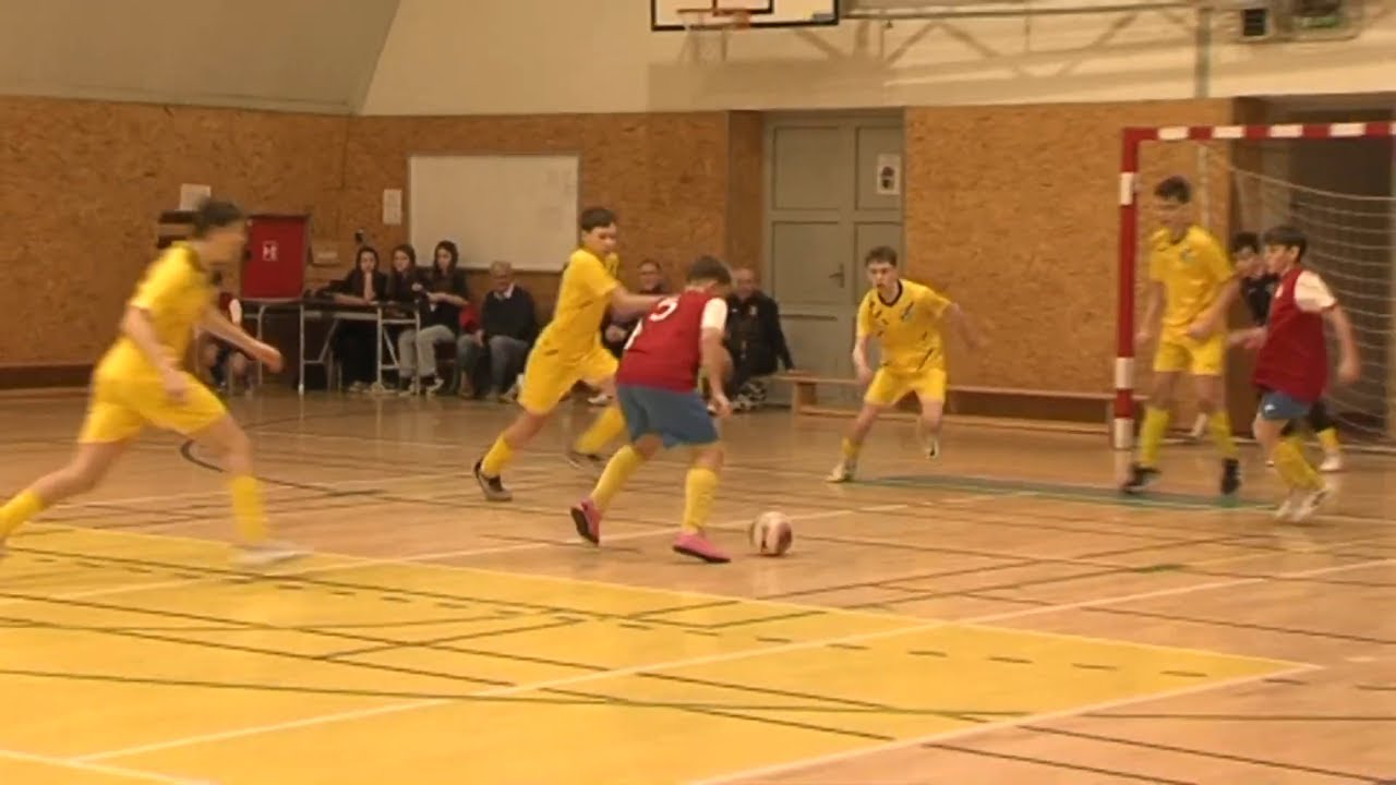 🏆 Domácí triumf v Bolaticích! Halový turnaj starších žáků ⚽ │ #Hlucinsko.TV │ @TelevizeHlucinsko