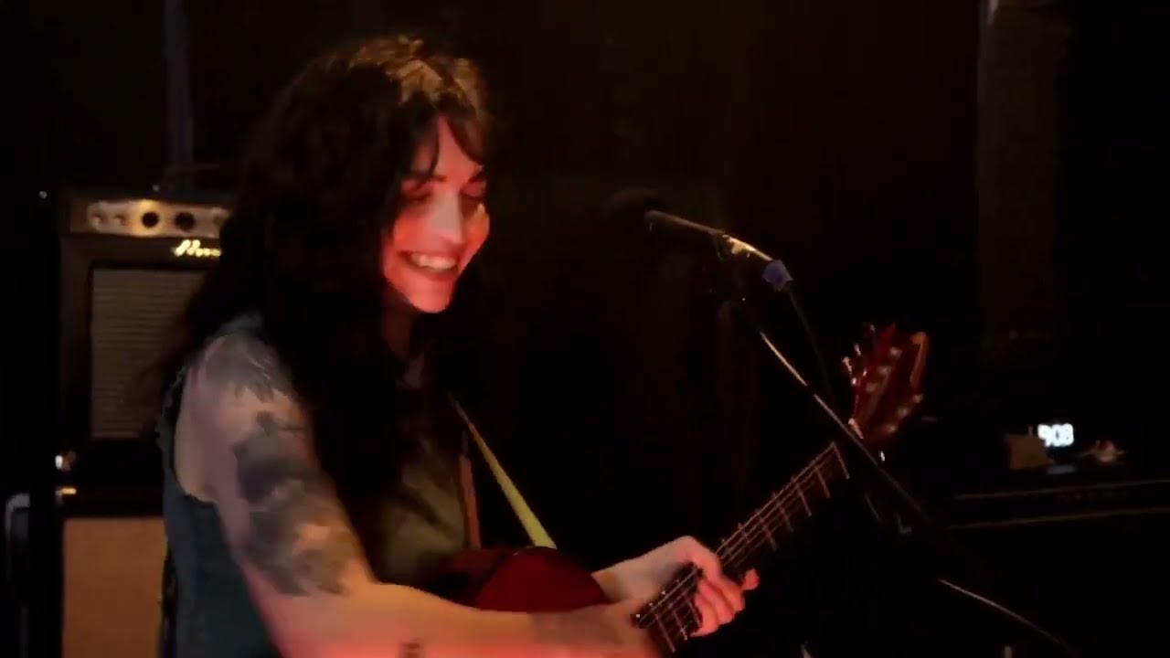 Koh Show  |  Episode 6  |  Cait  |  Crash Your Party