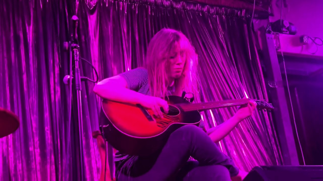 GWENIFER RAYMOND - Jack Parsons Blues, live at The Ivy House, London mov