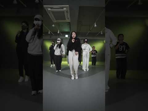 [TD <strong>STUDIO</strong>] IVE 아이브 &amp;#39;Off The <strong>Record</strong>&amp;#39; #shrots