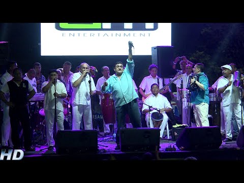 Orgullosa (En Vivo)