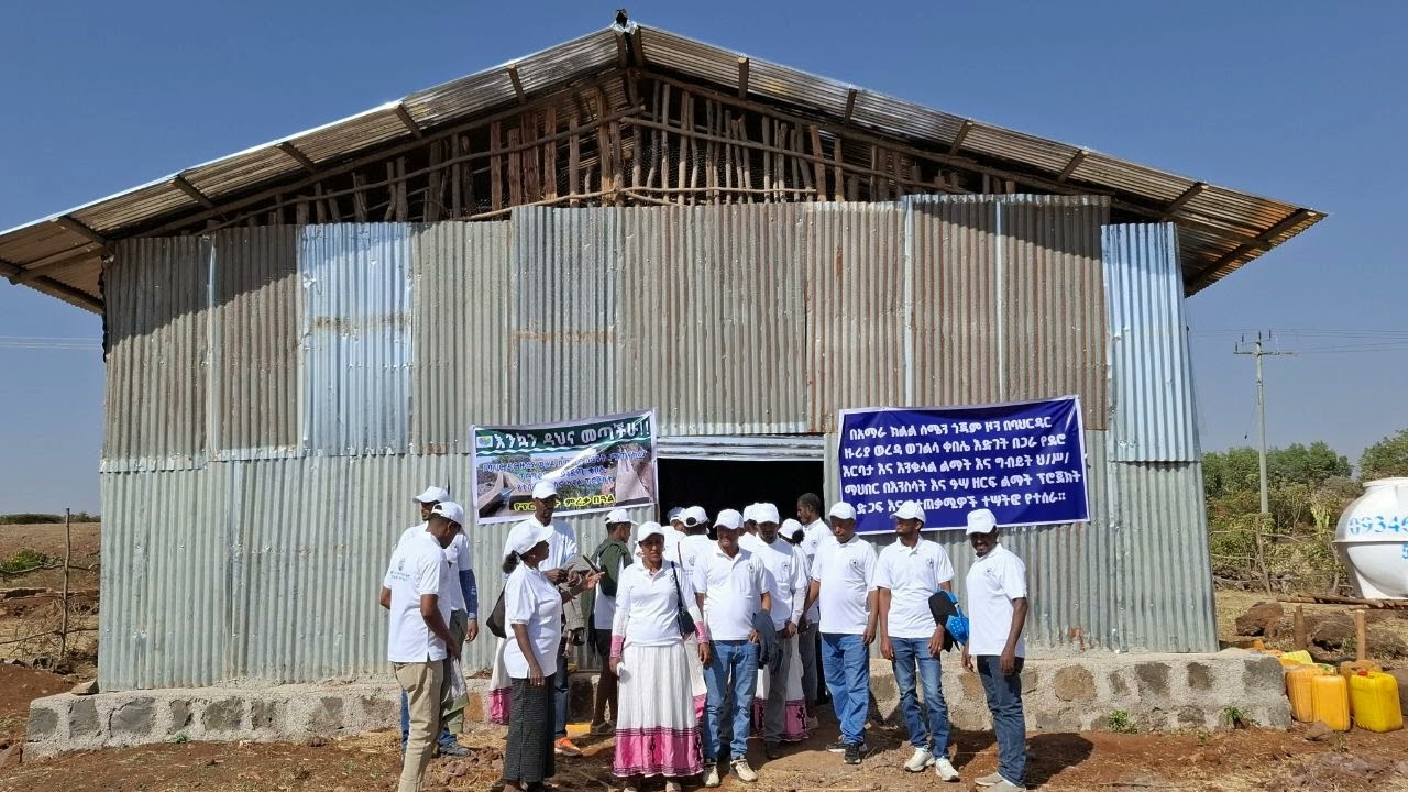 የባህርዳር ዙሪያ ወረዳ በወገልሳ ቀበሌ የእድገት በጋራ የደሮ እርባታ የስራ እንቅስቃሴ ጉብኝት