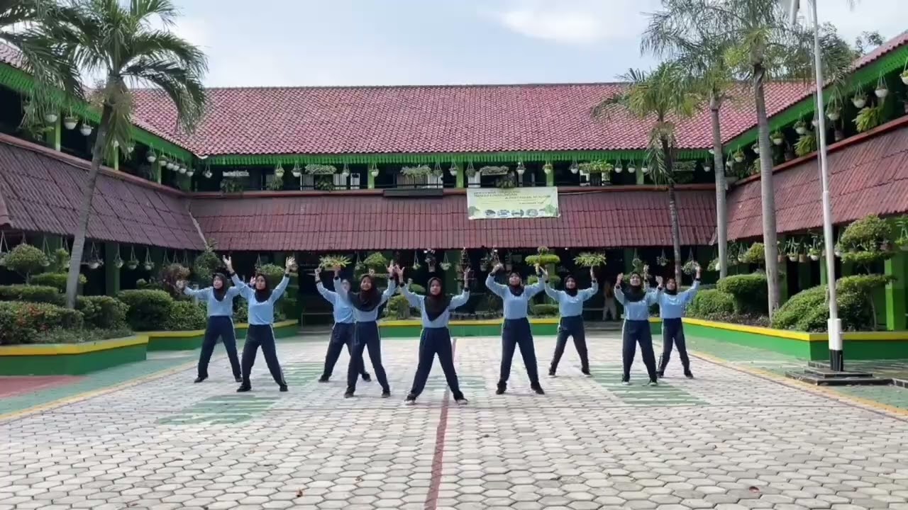 SMPN 191 Jakarta Lomba Senam Anak Indonesia Hebat