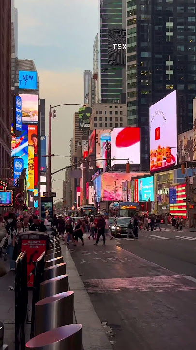 Times Square #nyc #timessquare #youtubeshorts #travel #manhattan #nycvlog #nyclove