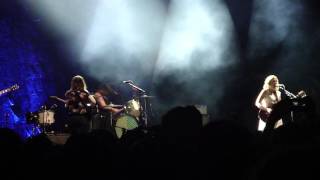 Sleater-Kinney - Far Away, Riot Fest 2016, Chicago