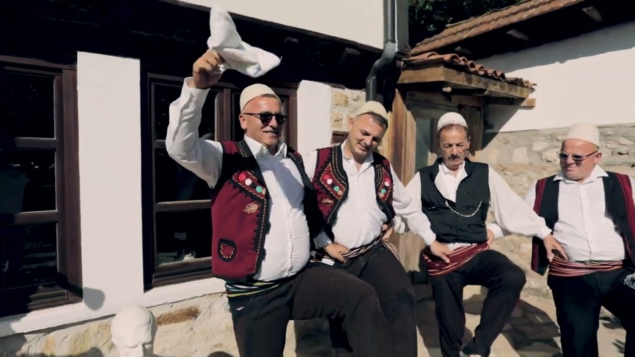 Shtëpia muze,këngë dhe valle nga Anamorava