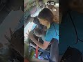 चलती बस में ड्राइवर बेहोश, बच्चों ने बचाया [Students stop bus from crashing after driver blacks out]