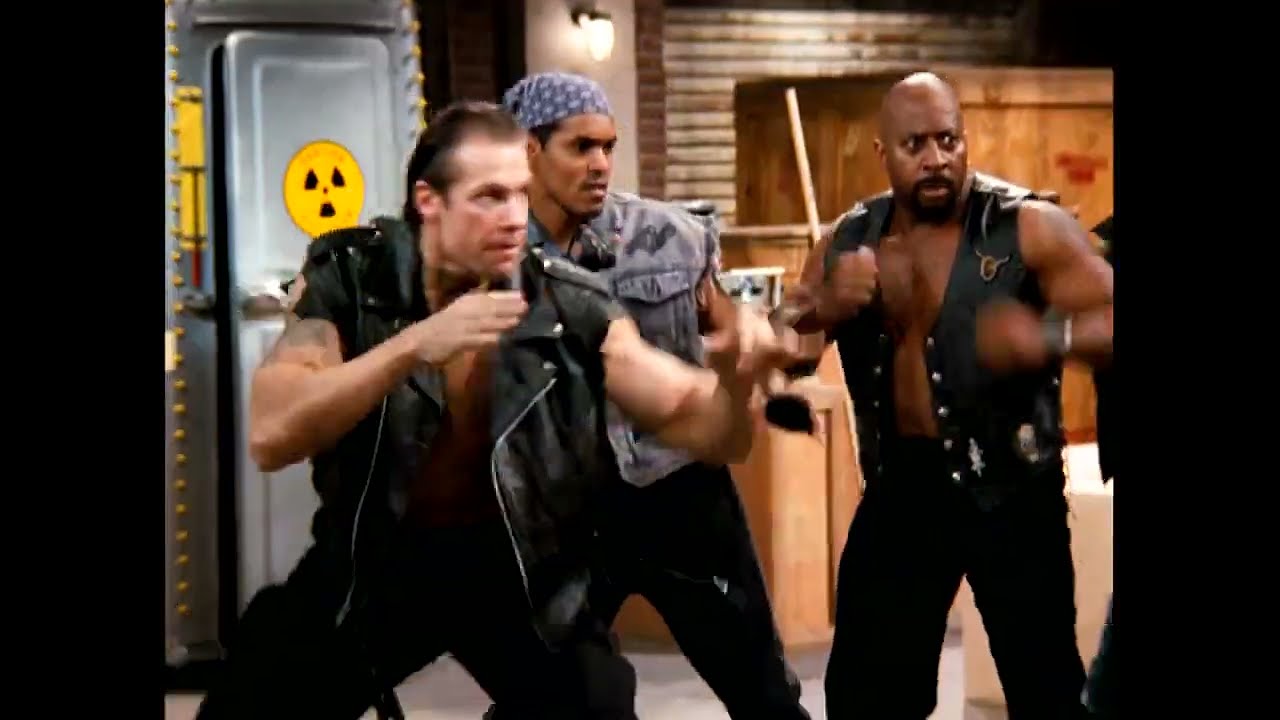 FAMILY MATTERS   Carl and Steve Urkel Fight Thugs