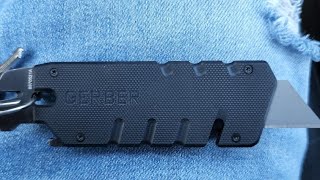 Gerber Prybrid Utility Knife Review - 8 Tools in 1, but is it any Good? 