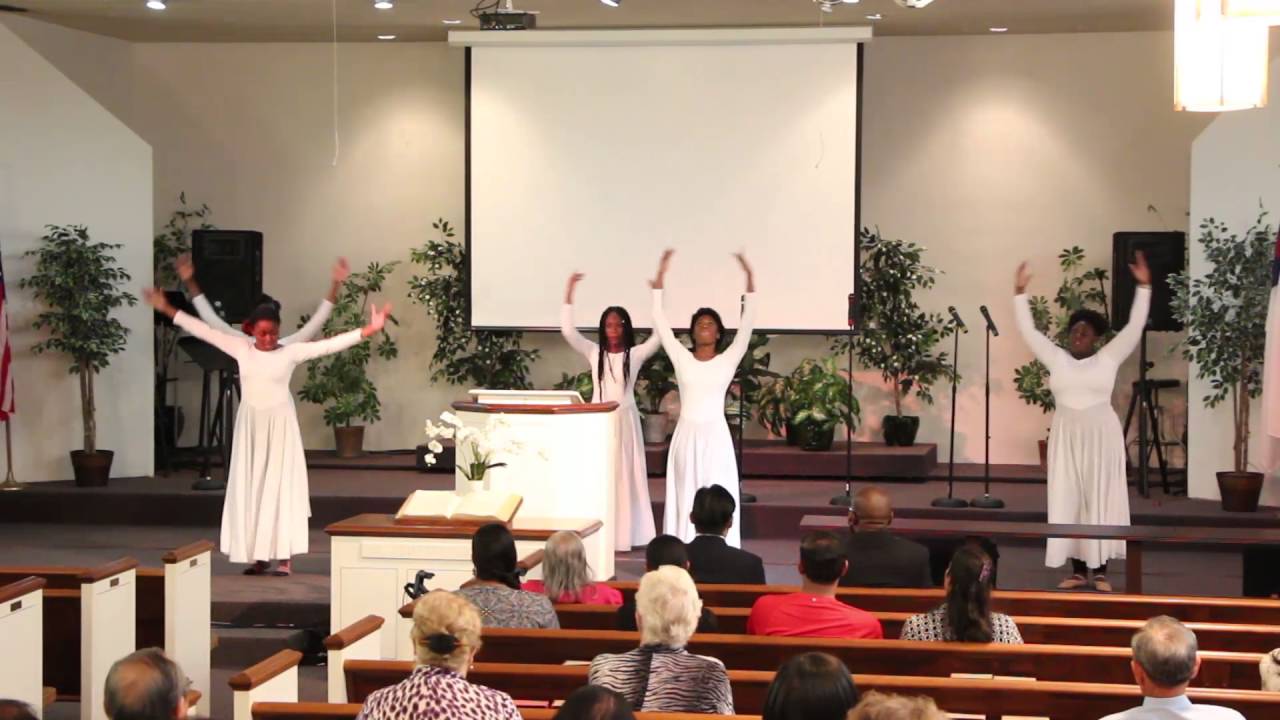 christian benteke 03-25-16 Praise Dance – Maranatha (Haitian Church)