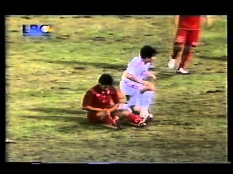 This is the Highlights Video clip of great Lebanese Striker Hassan Maatouk. It shows his fantastic play. Enjoy it.