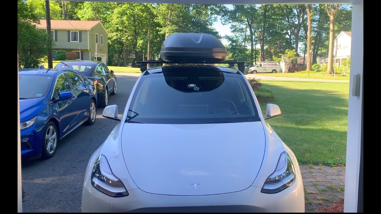 Using Thule Pulse 615 on Tesla Model Y: Guide to Compatibility, Installation and Range Impact
